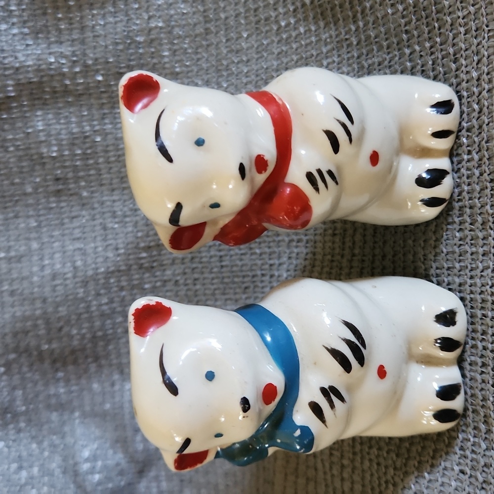 Vintage Shawnee Polar Bear Salt & Pepper Shakers